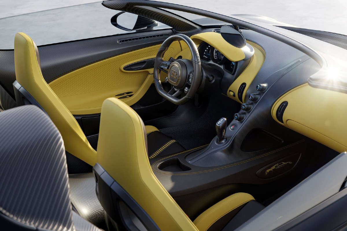 Bugatti Mistral - Interior de Luxo